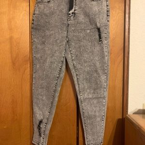 New SHEIN Jeans, never worn.